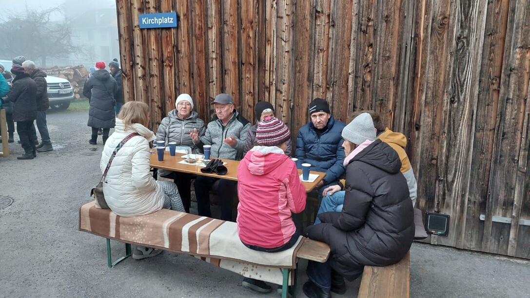 2025-12-14-Besinnliche-Adventfeier-Funkenzunft-Röns-19.59.40 (5).jpeg 2025-12-14-Besinnliche-Adventfeier-Funkenzunft-Röns-19.59.40 (5).jpeg