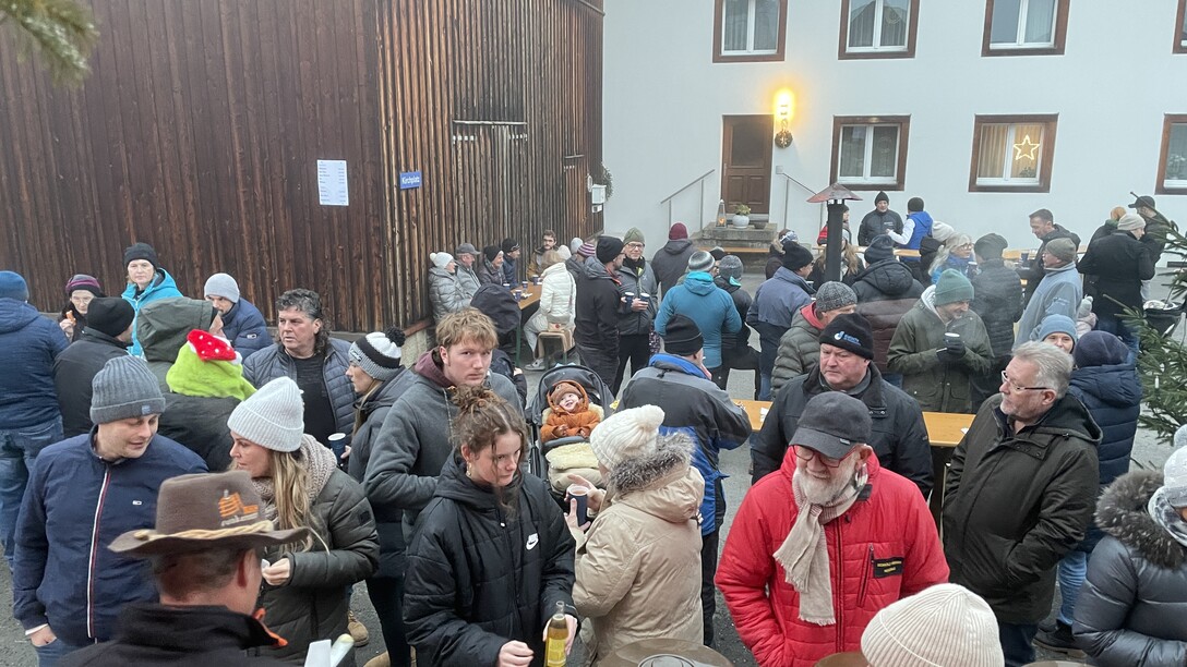 2025-12-14-Besinnliche-Adventfeier-Funkenzunft-Röns -IMG_4801.JPEG 2025-12-14-Besinnliche-Adventfeier-Funkenzunft-Röns -IMG_4801.JPEG