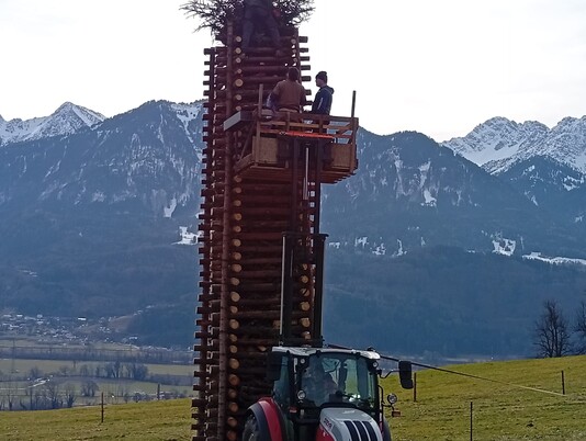 2026-02-20+21-FZR-Funkenaufbau-14.30.23 (1).jpeg 2026-02-20+21-FZR-Funkenaufbau-14.30.23 (1).jpeg